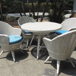Prunabon - Outdoor Dining Sets